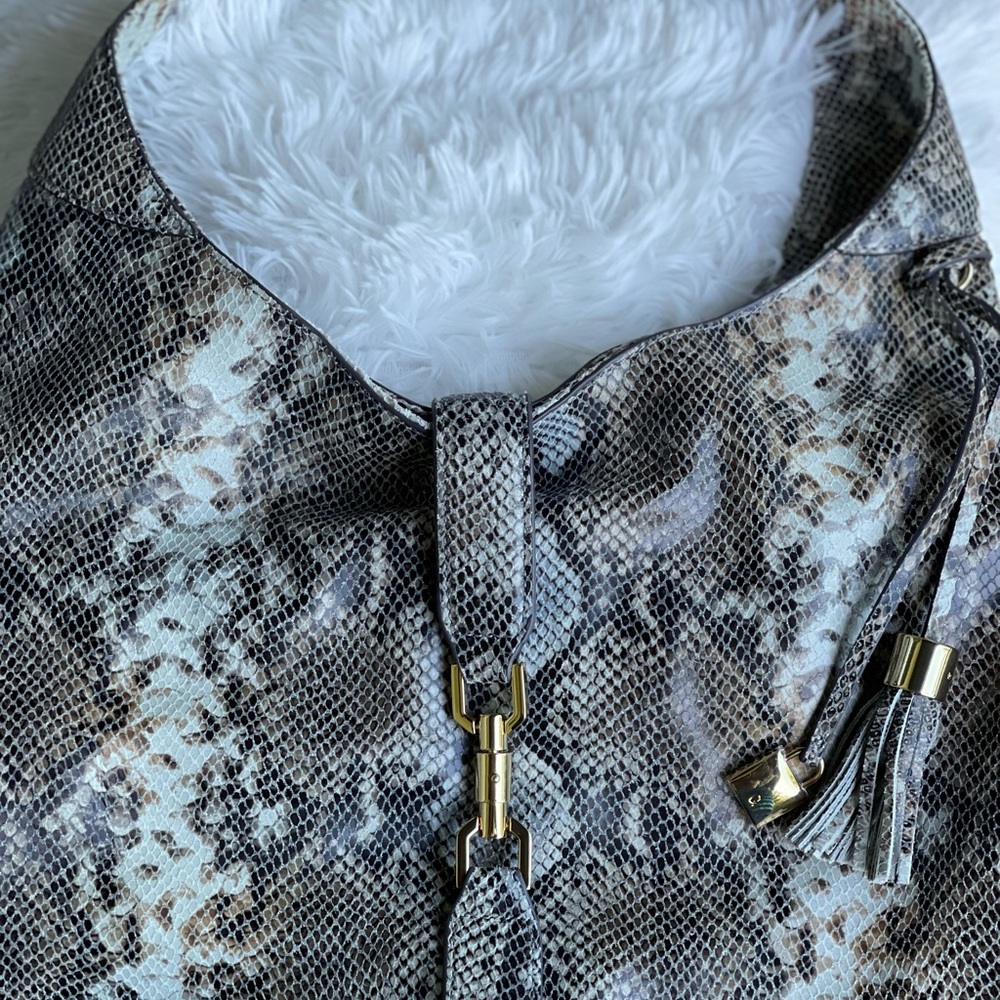 GILI Snake Skin Embossed Shoulder Bag